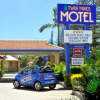 Отель Yamba Twin Pines Motel, фото 1