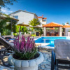 Отель Seamare Apartments Near Beach with Private Pool, фото 12