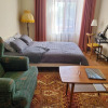 Отель Stories Writer's AP 40sqm Renovated Free parking, фото 2