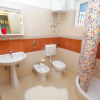 Отель Friends and Family Apartments, фото 10