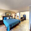 Отель 141 Sea Breeze - One Bedroom Condo, фото 4