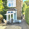 Отель Detached 4-bed House Near Heathrow, фото 14