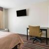 Отель Quality Inn & Suites, фото 35