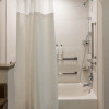 Отель Fairfield Inn & Suites Canton Riverstone Parkway, фото 1