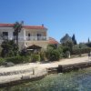 Отель Apartment Andri - 5 m from the beach : A1 Petrcane, Zadar riviera, фото 1
