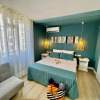 Отель LUXURY BRAND NEW apartment - Excellent location 50m from the beach, restaurants, bars, shops, фото 7