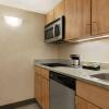 Отель Homewood Suites by Hilton University City, фото 27