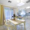 Отель Quiet & Peaceful 3bed2bath Home @keilor Downs, фото 16