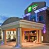 Отель Holiday Inn Express & Suites Clovis в Кловисе