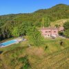 Отель Villa with swimming pool and panoramic view of the Apennines в Тредоцио