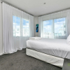 Отель QV Spacious Waterfront with Carpark -962, фото 5