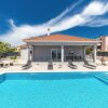 Отель Amazing Home in Trogir With Outdoor Swimming Pool, Wifi and 3 Bedrooms, фото 3