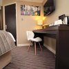 Отель Silurian Hotel Double Bedroom by StayBC, фото 7