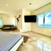 Отель Luxurious Sea View 3BR Pool Spa and Gym, фото 2