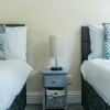 Отель Spacious Pet Friendly 2-bed Apartment in Redhill, фото 4