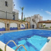 Отель Central Flat With Shared Pool Near Beach in Bodrum, фото 11