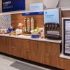 Отель Holiday Inn Express & Suites Lindale, an IHG Hotel, фото 7