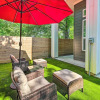 Отель Modern Home w/ Yard: 2 Mi to Downtown Houston!, фото 17