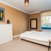 Отель Modern 1 Bedroom Apartment in Peckham в Лондоне