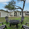 Отель Charming Home W/firepit&grill 5min From Mercer St!, фото 22
