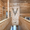 Отель Hideout at Red Pines 3 Bedroom House, фото 13
