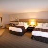 Отель Country Inn & Suites by Radisson, Decorah, IA, фото 4