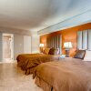 Отель Custom Suites at the Jockey Club, фото 19