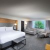 Отель Holiday Inn Asheville East-Blue Ridge PKWY, an IHG Hotel, фото 3