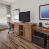 Отель Hampton Inn & Suites Seattle-North/Lynnwood, фото 5
