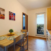 Отель Bright Sunny Apartments, фото 3