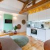 Отель Boutique Rentals - Republica's Garden Studio with views, фото 3