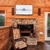 Отель Luxury 2700 Sq Ft Log Cabin Private Hot Tub Game room Pool Table Best View, фото 14