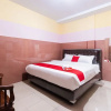 Отель Guest House Restu Ibu by RedDoorz, фото 5