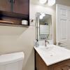 Отель Charming East Austin 1 Bedroom 1 Bathroom Home, фото 8