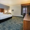 Отель La Quinta Inn & Suites by Wyndham Morgantown, фото 16