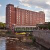 Отель UMass Lowell Inn and Conference Center в Лоуэлле