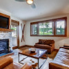 Отель Luxury 3 Bedroom Ski in, Ski Out Mountain Vacation Rental Just Steps from the Snowflake Ski Lift, фото 5