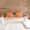 Отель TE2A-El Teatro Brick Wall Suite Prime Location, фото 15