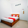 Отель OYO Living 2217 Permana Guesthouse Syariah, фото 21