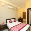 Отель OYO 12831 ITS South East Residency, фото 7
