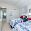 Отель Vacation Villa Front Lake spa 5 Bedrooms, фото 18