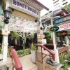 Отель Honey House 1 в Бангкоке