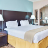 Отель Holiday Inn Express & Suites Energy Corridor West Oaks, an IHG Hotel, фото 4