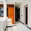 Отель SPOT ON 93475 Garuda Homestay Syariah, фото 19