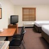 Отель WoodSpring Suites San Antonio North Live Oak I-35, фото 24