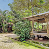 Отель OYO Homes 93598 Omah Baturan Syariah, фото 1
