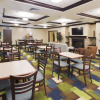 Отель Holiday Inn Express & Suites Omaha I-80, an IHG Hotel, фото 23
