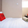 Отель RedDoorz @ Raya Sulfat, фото 18
