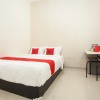 Отель RedDoorz Plus @ K23 Rungkut Madya, фото 20