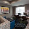 Отель Holiday Inn Express Hotel & Suites Louisville South - Hillview, фото 2